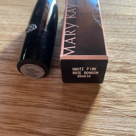 Mary Kay Lipstick - Picture 2 of 2